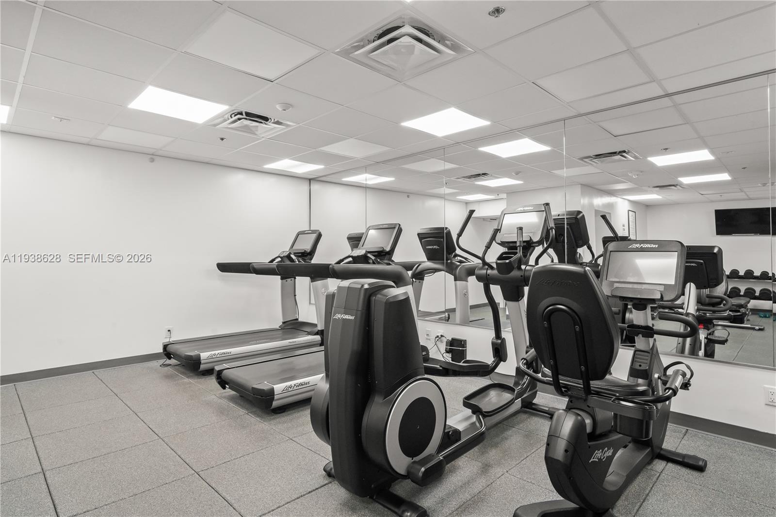 GROVE TOWERS CONDO - Residential