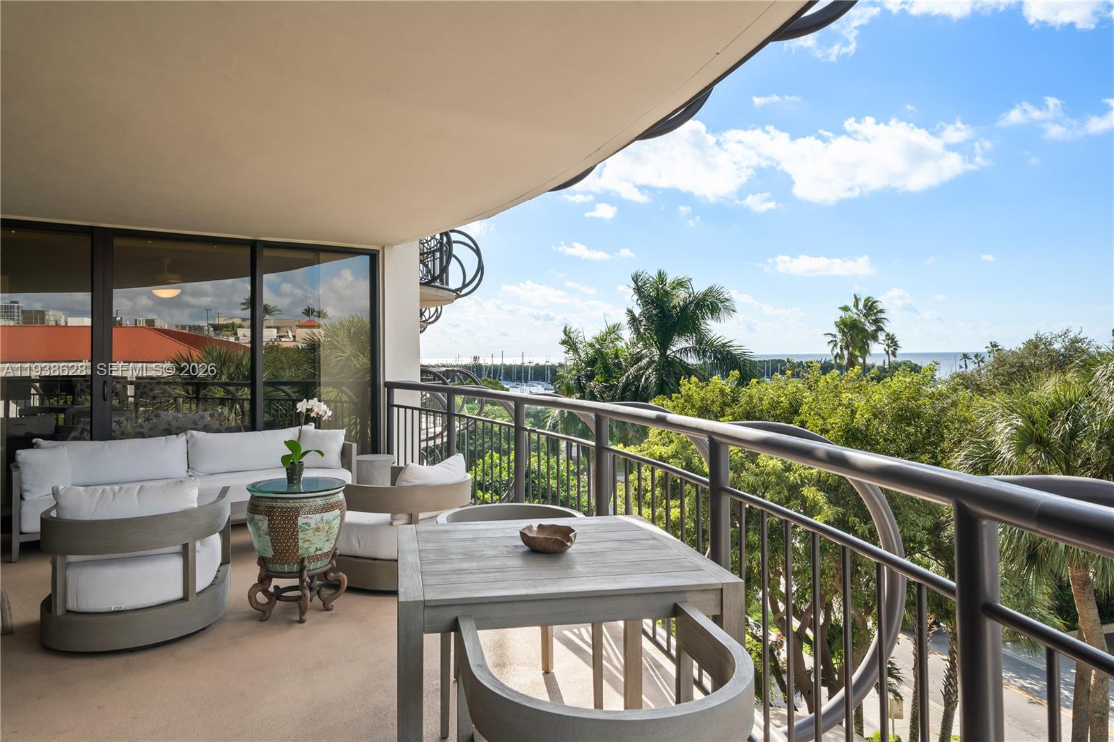 GROVE TOWERS CONDO - Residential