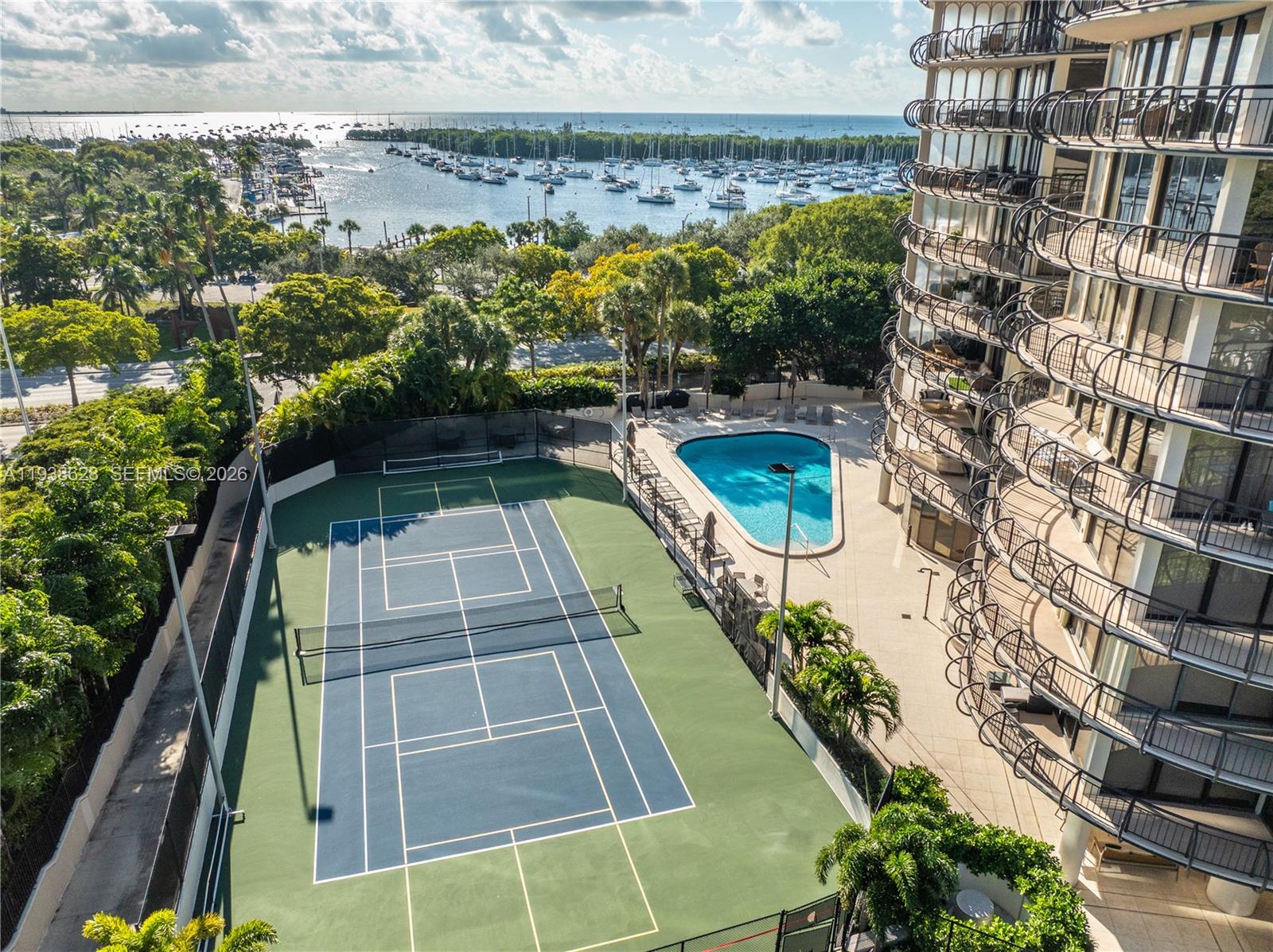 GROVE TOWERS CONDO - Residential