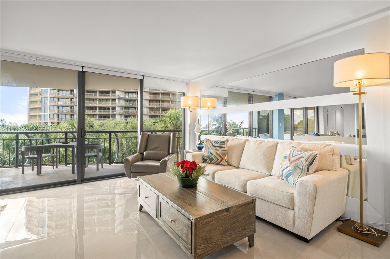 GROVE TOWERS CONDO - Residential