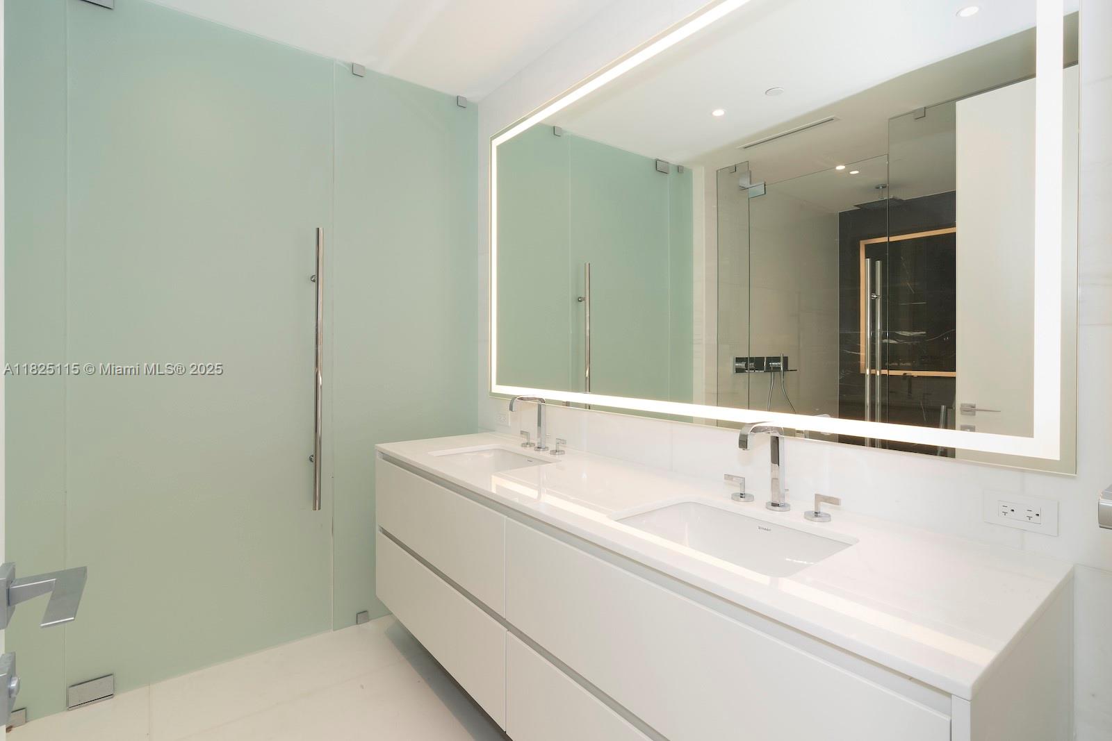 Aston Martin Residences - Residential