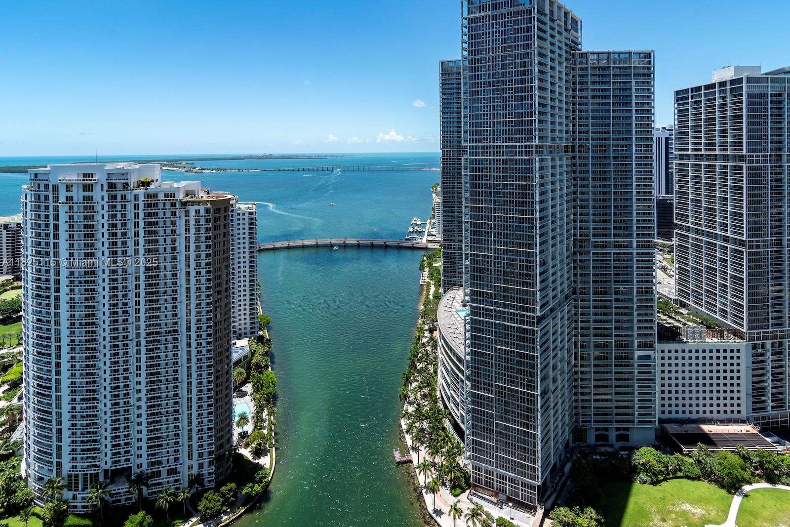 300 Biscayne Blvd Way 3902