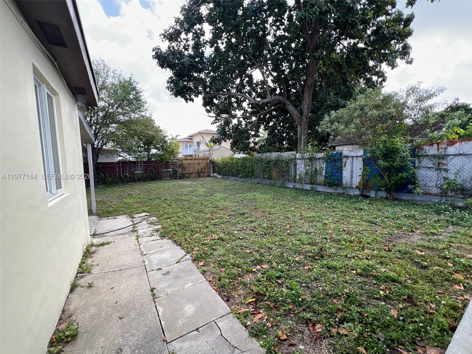 FAIRLAWN - Residential Lease