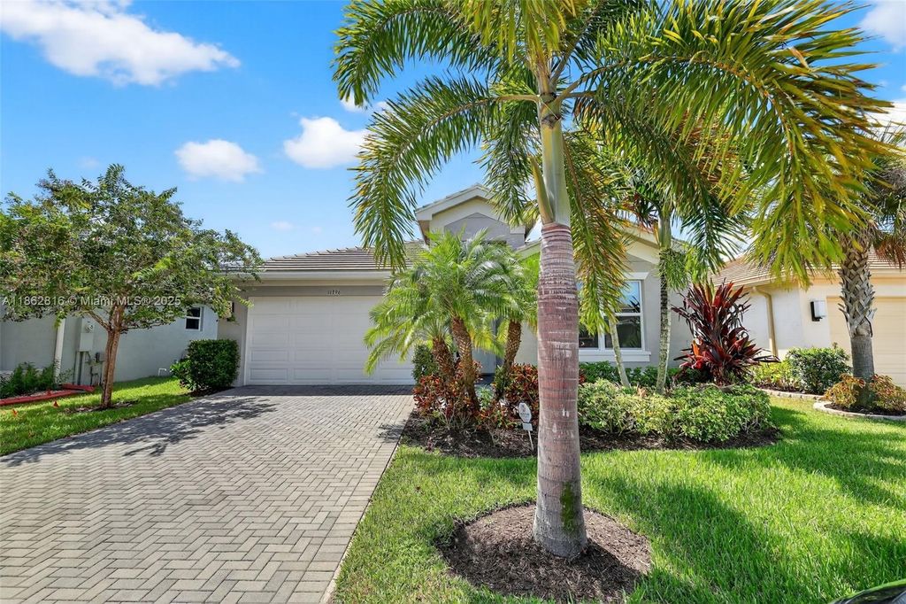 Photo of 11396 SW Willow Ln, Port St Lucie, FL 34987 (MLS # A11862816)