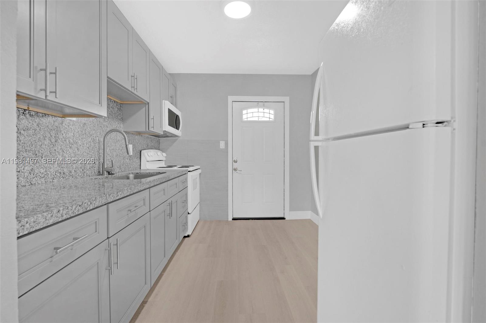 VICTORY HEIGHTS - Residential Lease