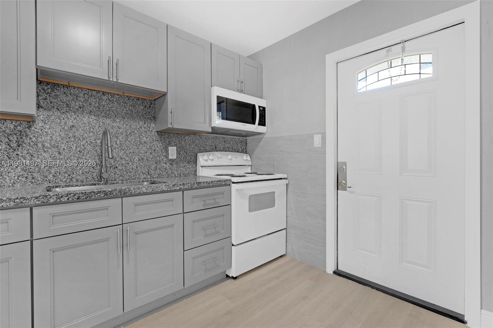 VICTORY HEIGHTS - Residential Lease