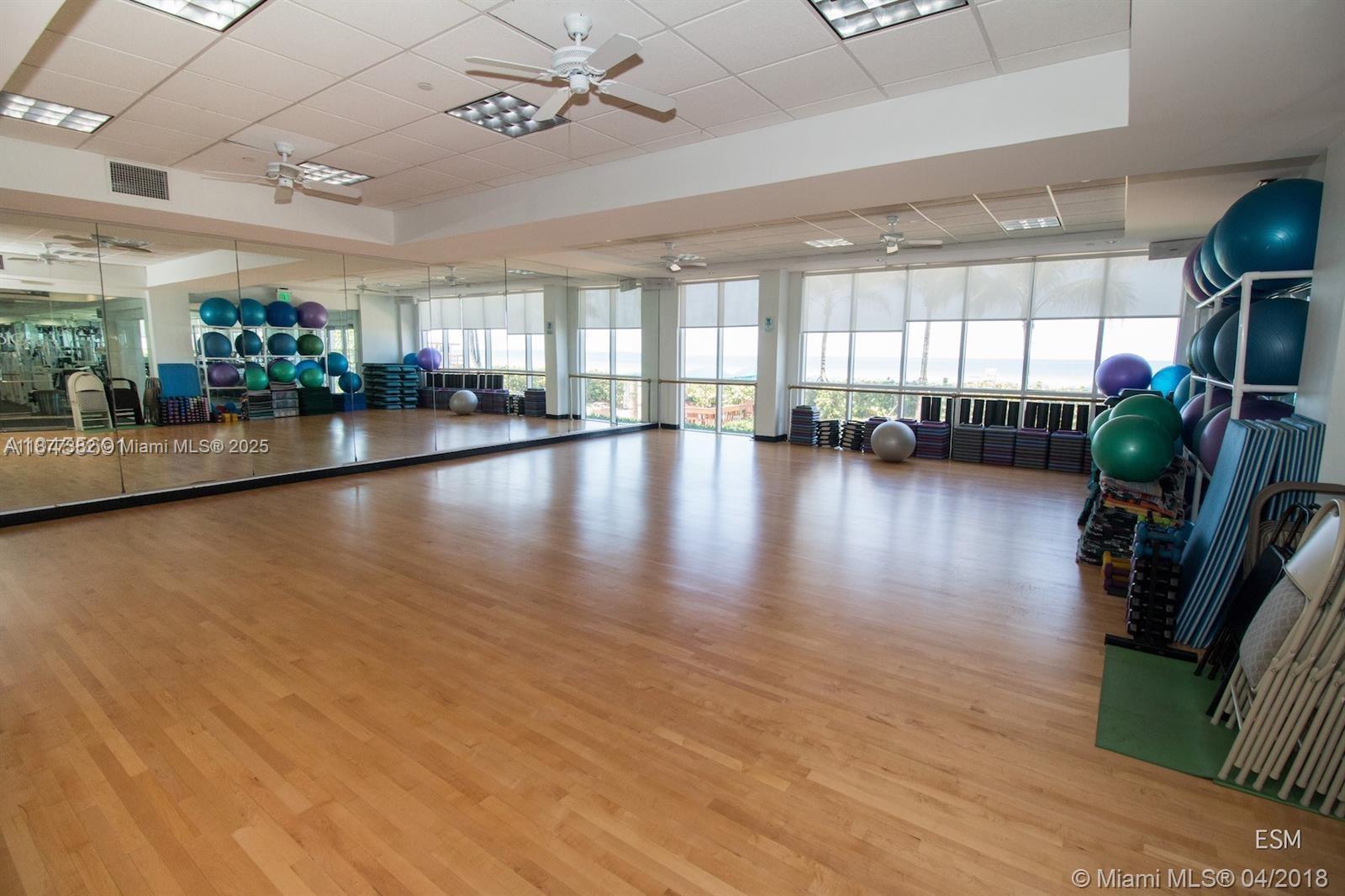 OCEANIA II CONDO - Residential