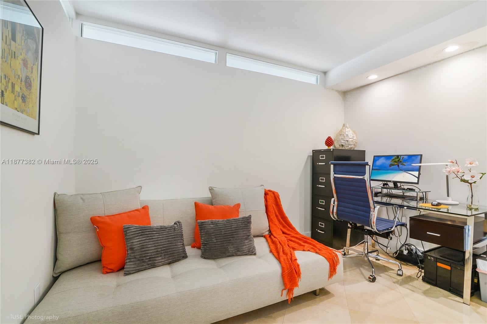 OCEANIA II CONDO - Residential