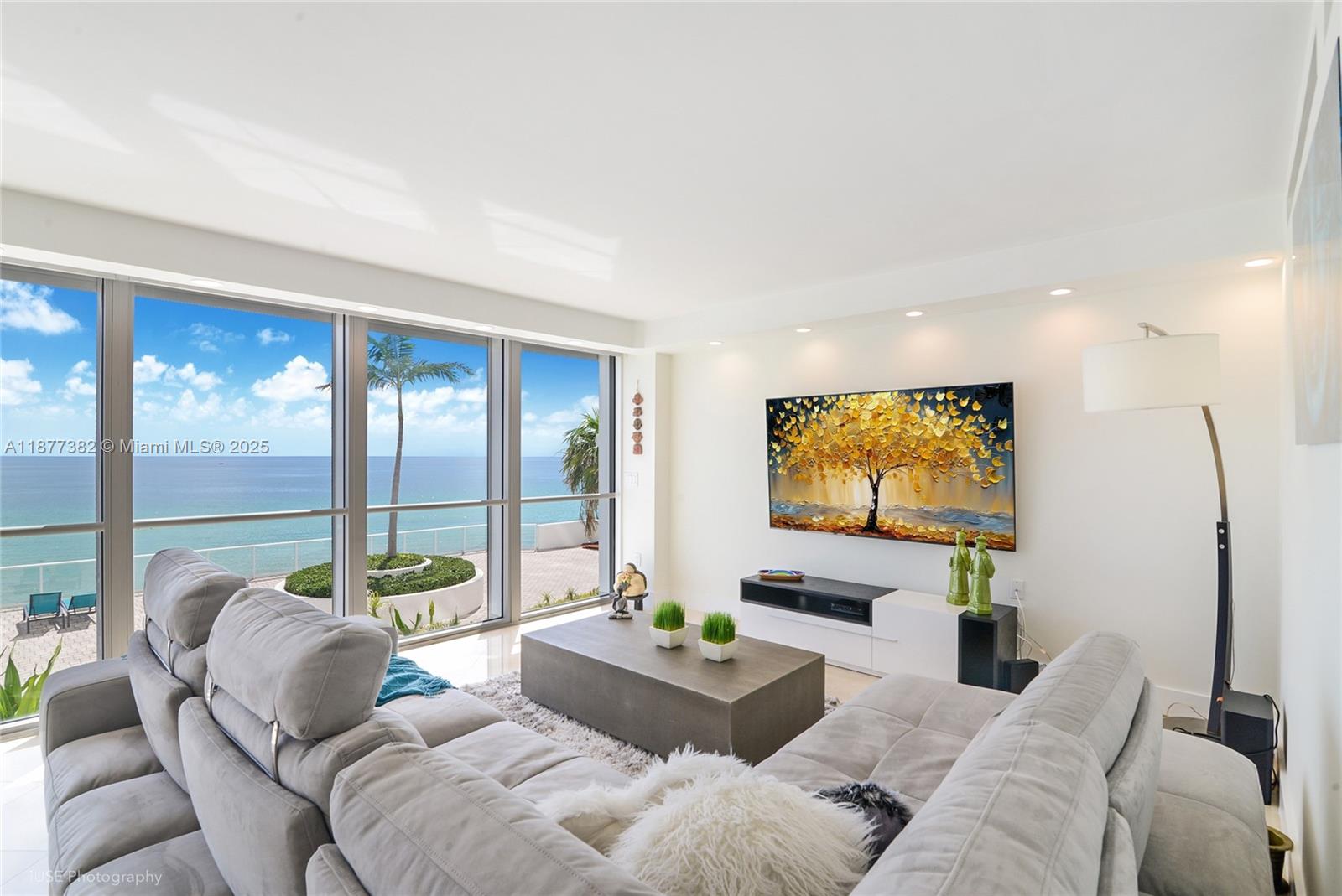 16445 Collins Ave 526