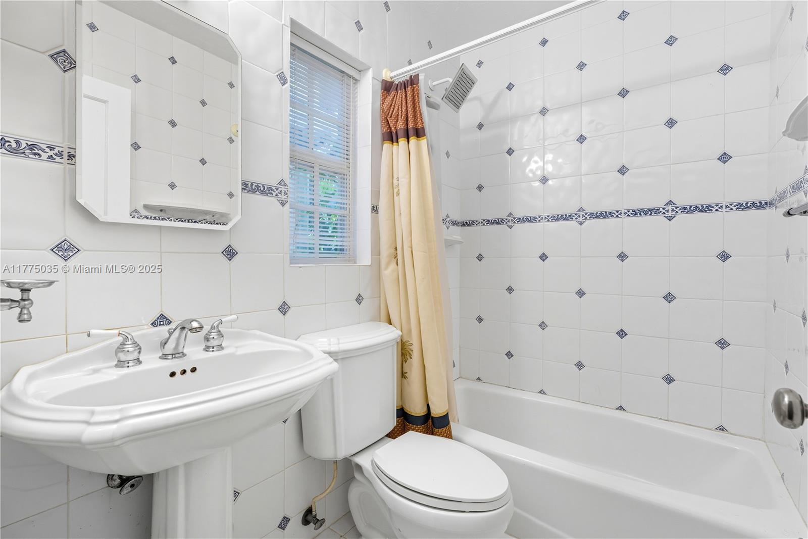 SUNSHINE VISTAS - Residential