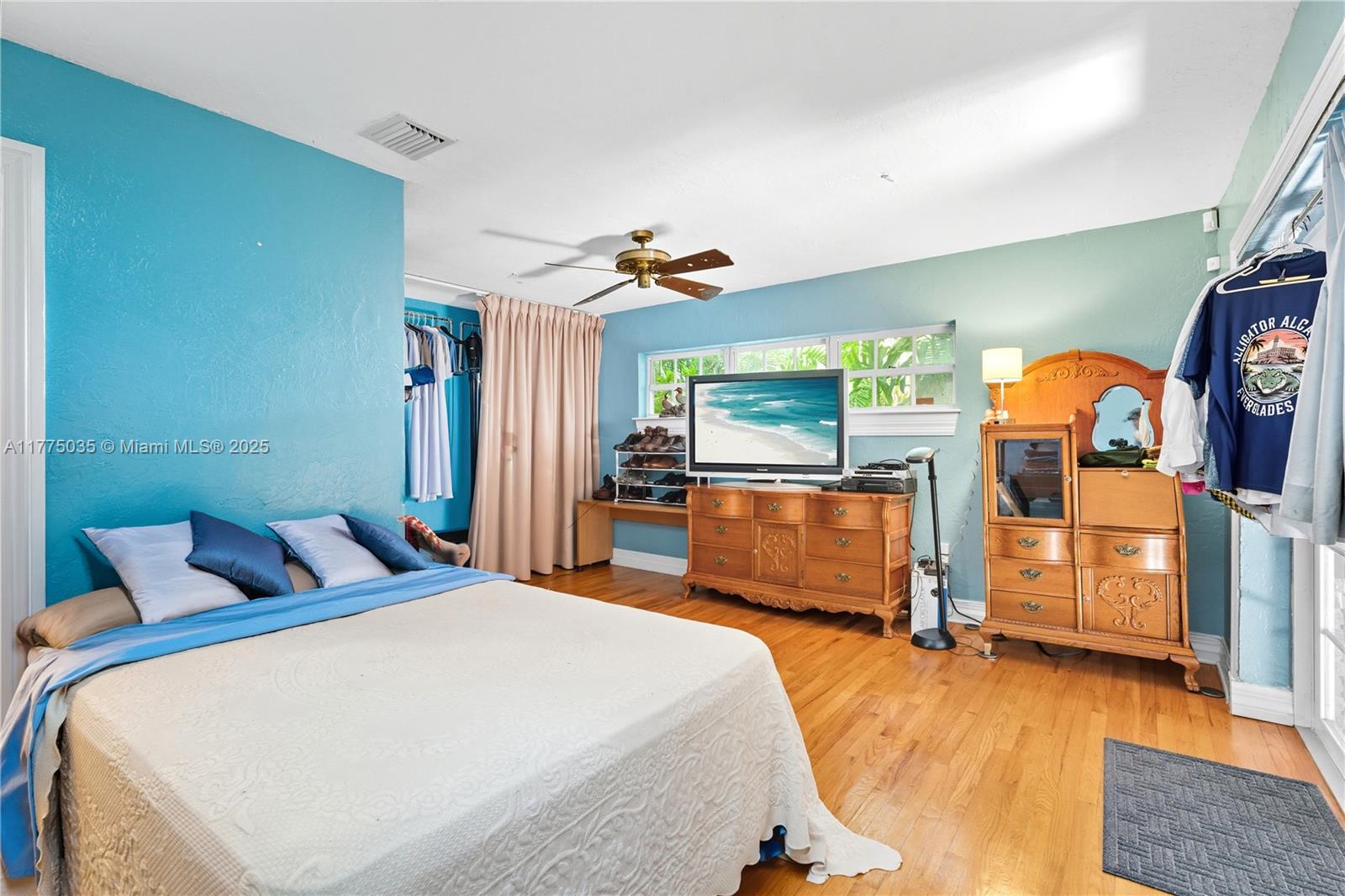 SUNSHINE VISTAS - Residential