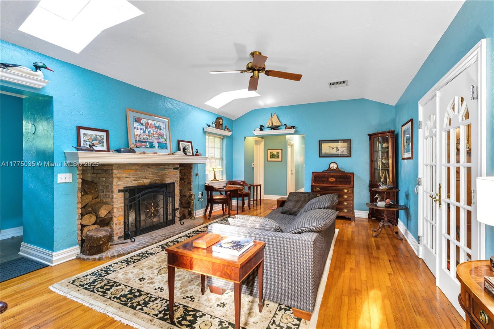 SUNSHINE VISTAS - Residential