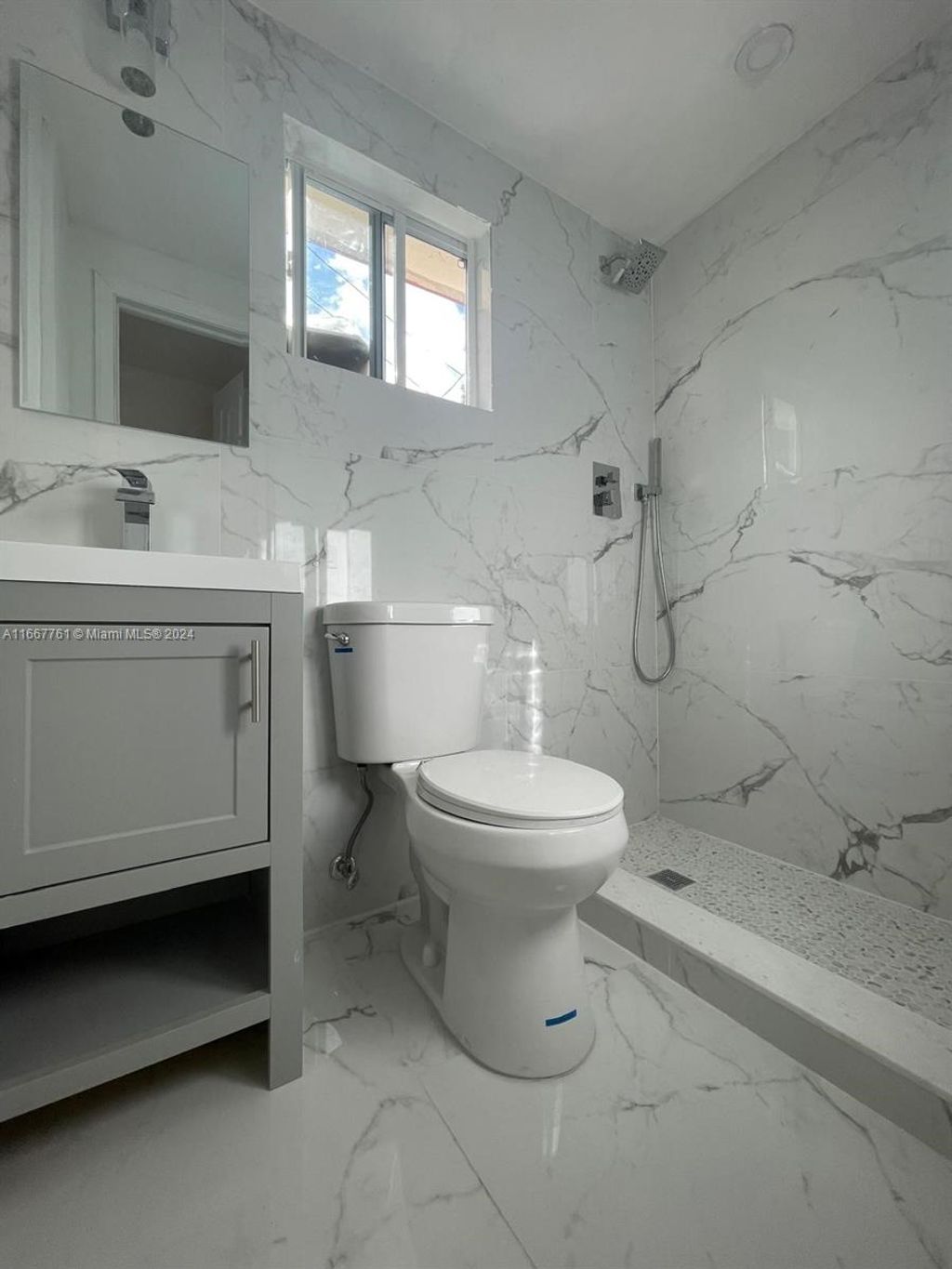 Photo of Hollywood, FL 33020 (MLS # A11667761)