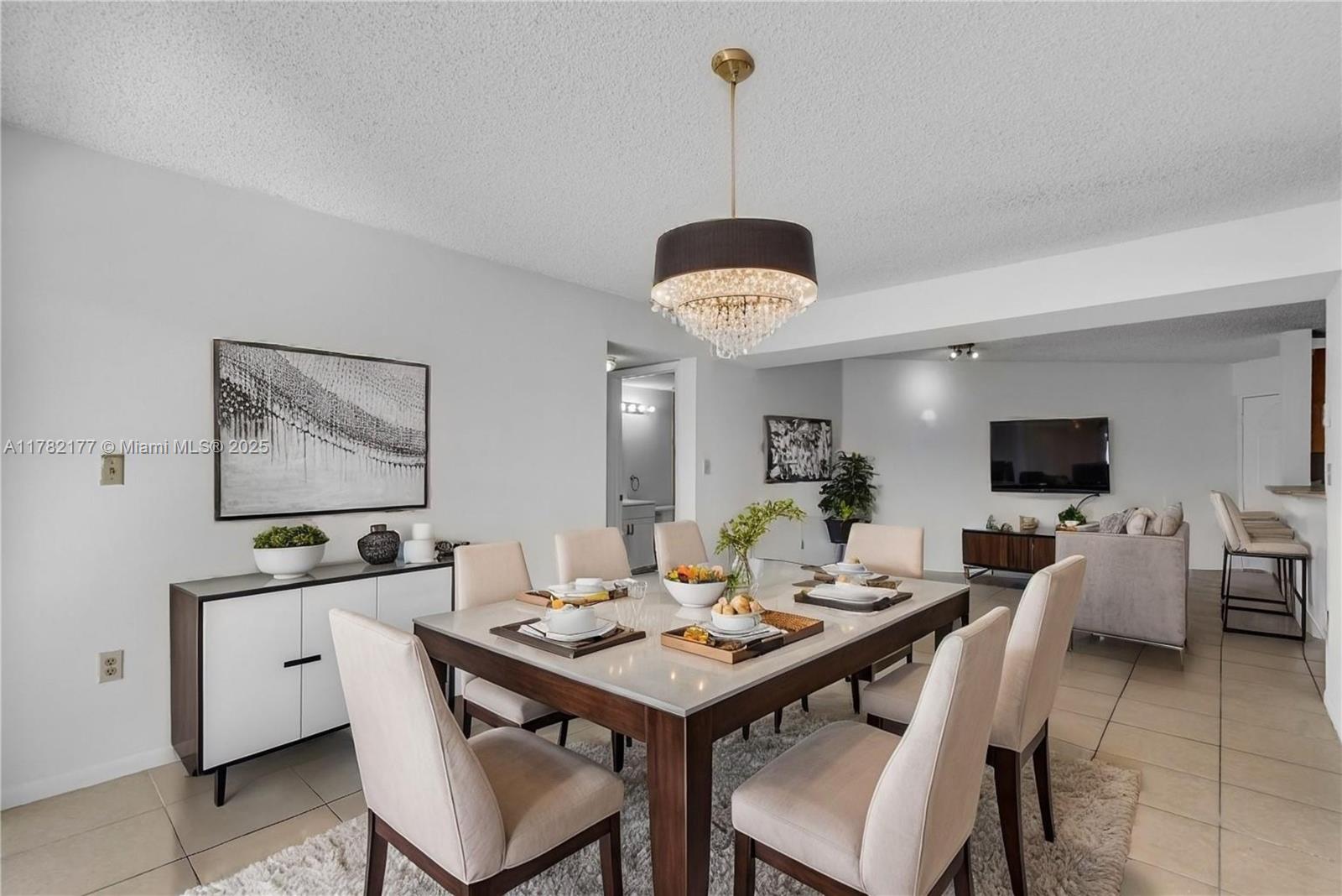 6272 Nw 186th St 211, Hialeah, Miami-Dade County, Florida - 2 Bedrooms  
2 Bathrooms - 