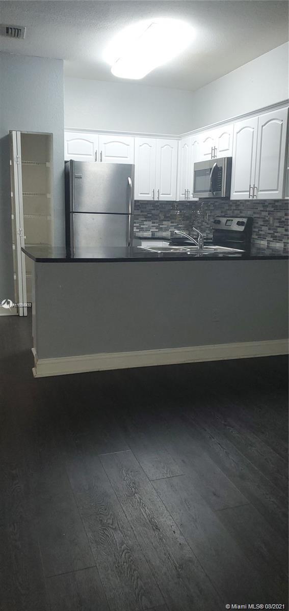 PORTOFINO VILLAS WEST - Residential Lease