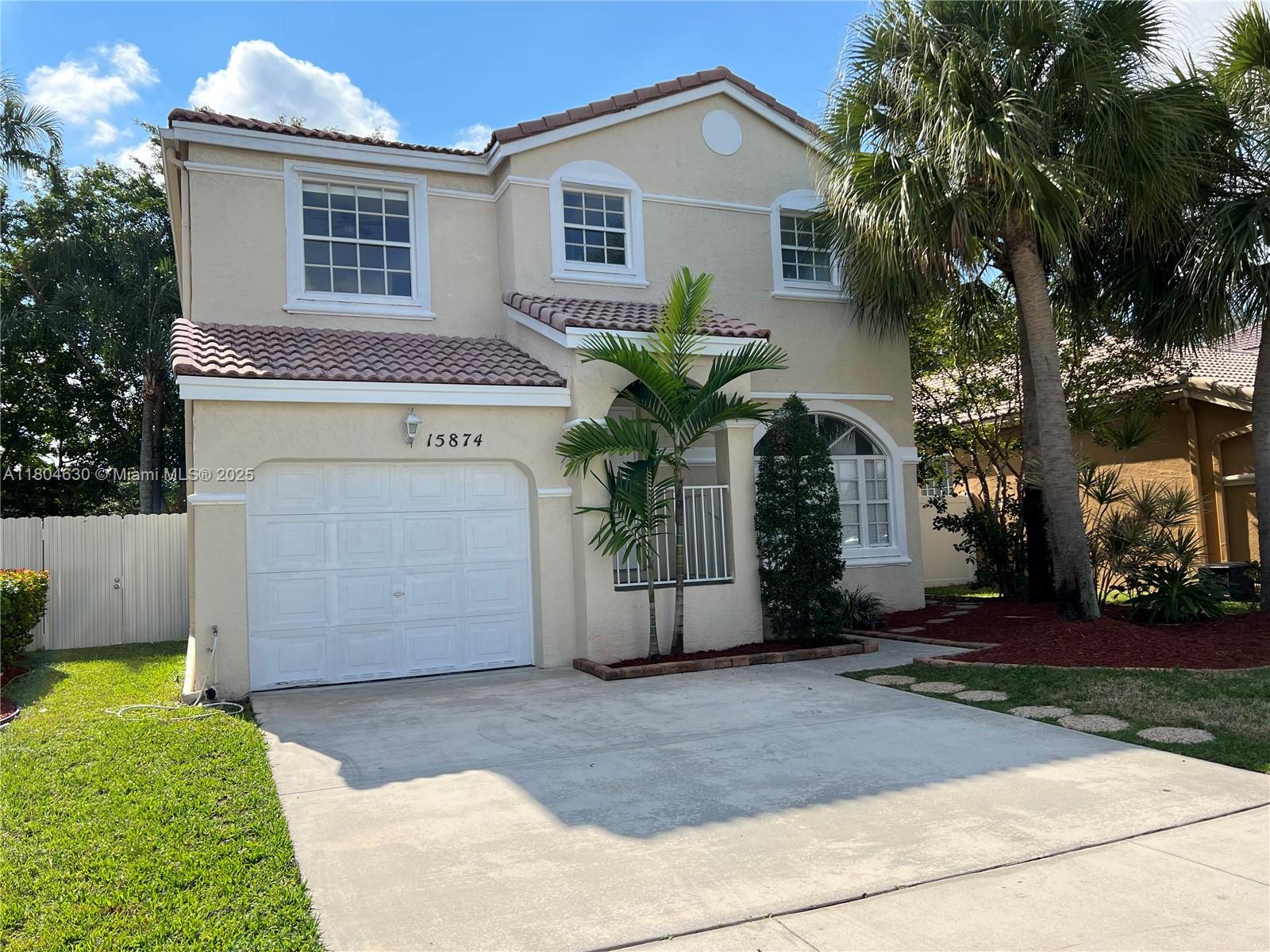 15874 Nw 12th Ct, Pembroke Pines, Miami-Dade County, Florida - 3 Bedrooms  
3 Bathrooms - 