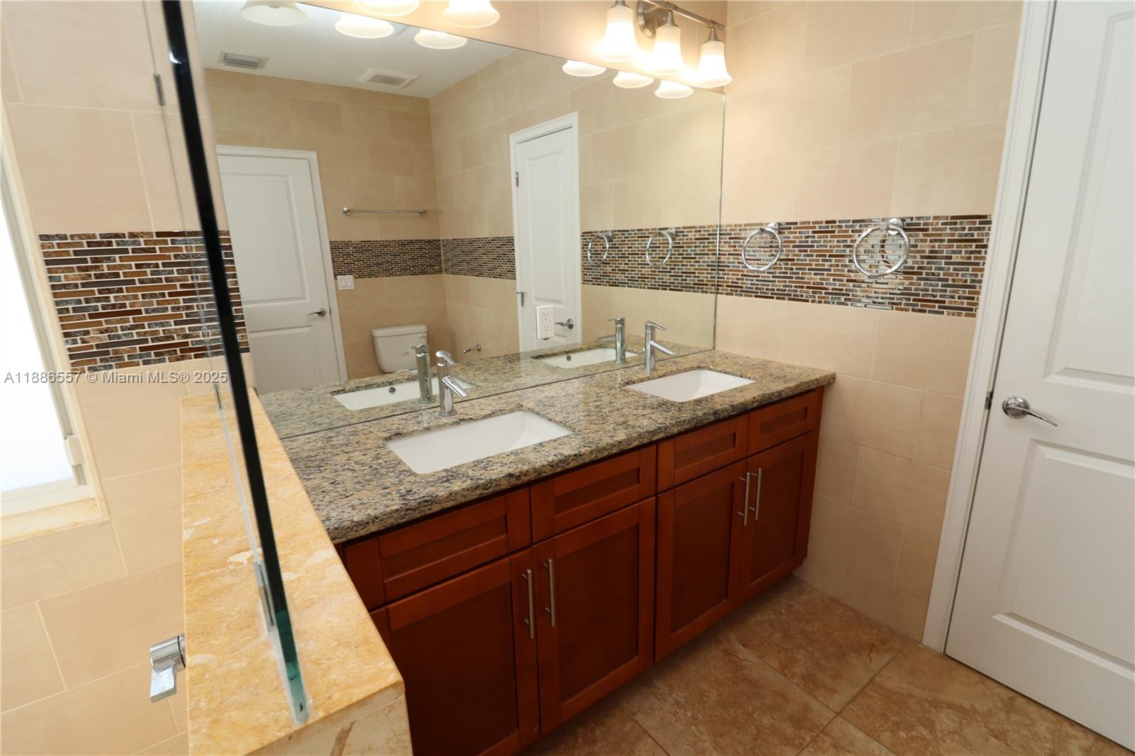 RESUB OF HIGHLAND ESTATES - Residential Lease