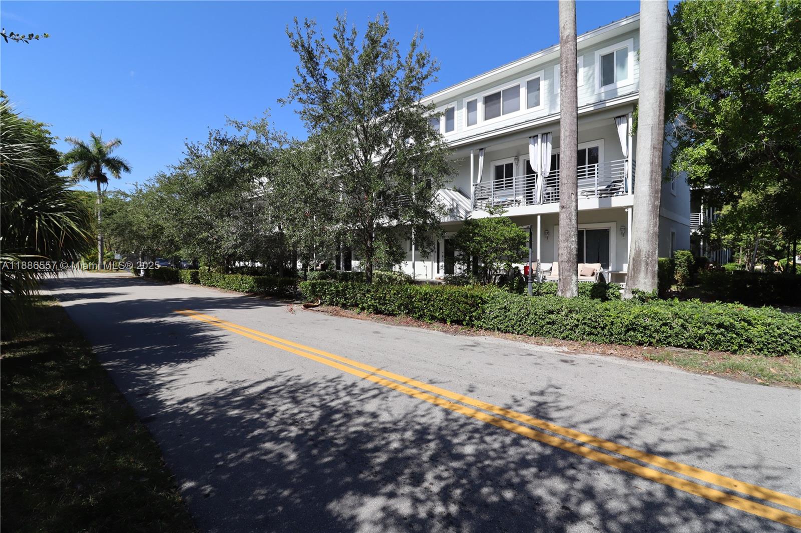 RESUB OF HIGHLAND ESTATES - Residential Lease