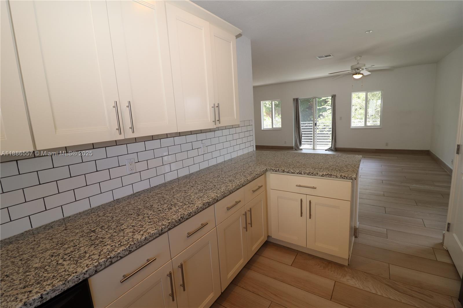 RESUB OF HIGHLAND ESTATES - Residential Lease