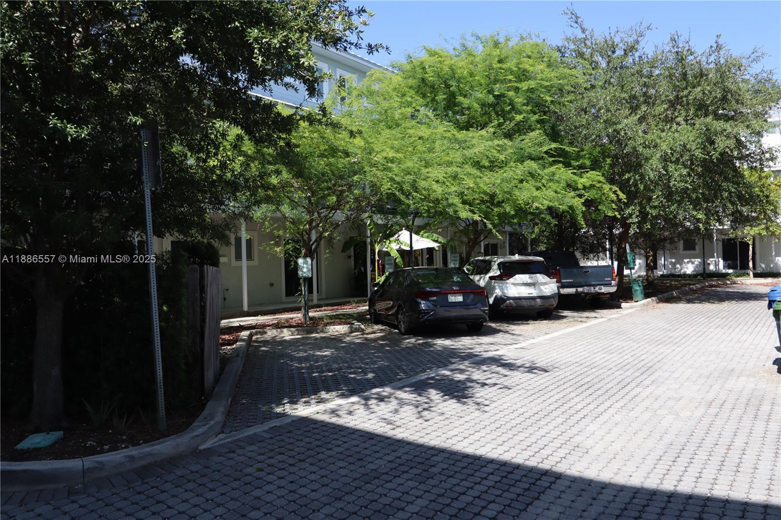 RESUB OF HIGHLAND ESTATES - Residential Lease
