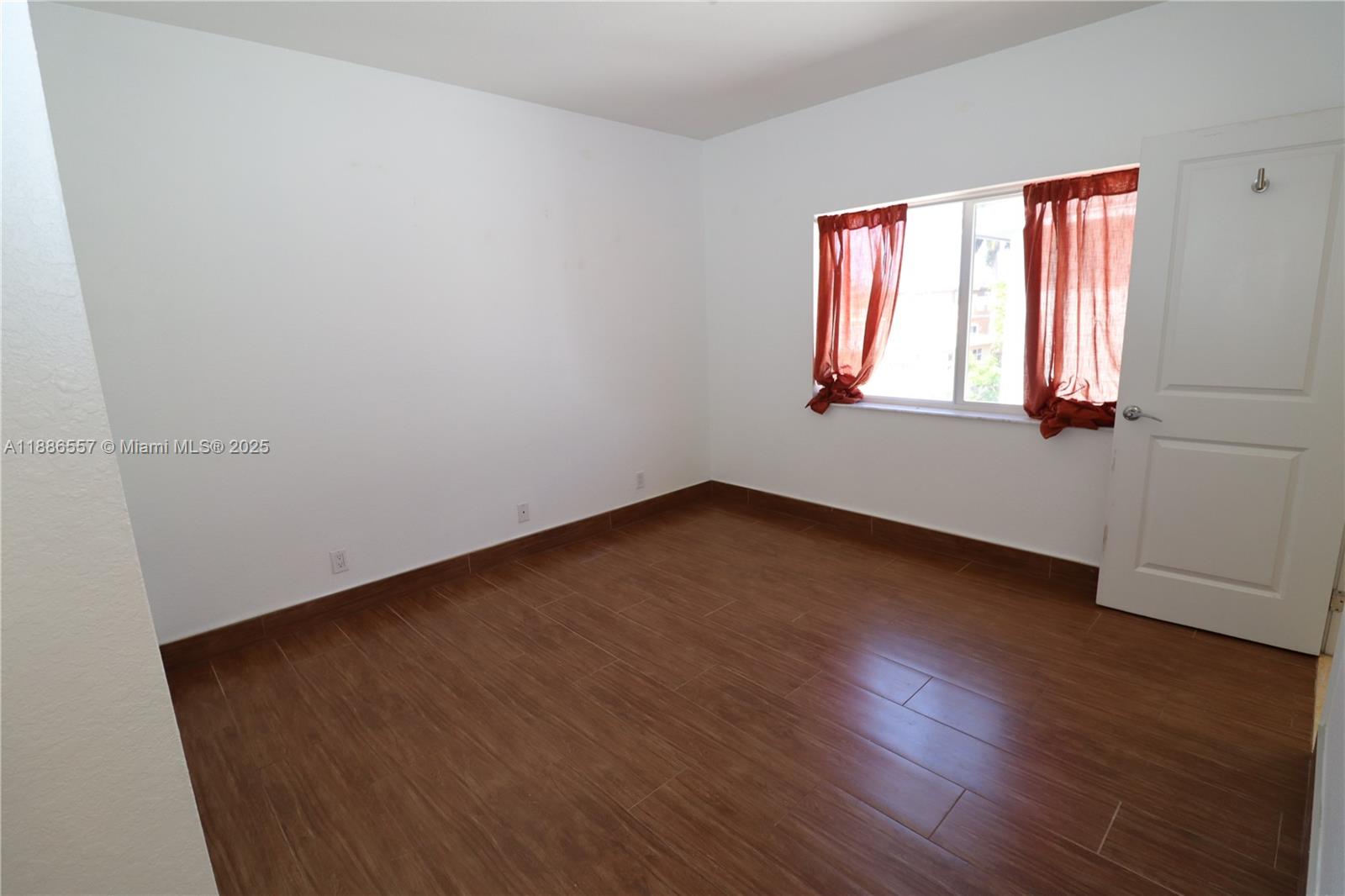 RESUB OF HIGHLAND ESTATES - Residential Lease