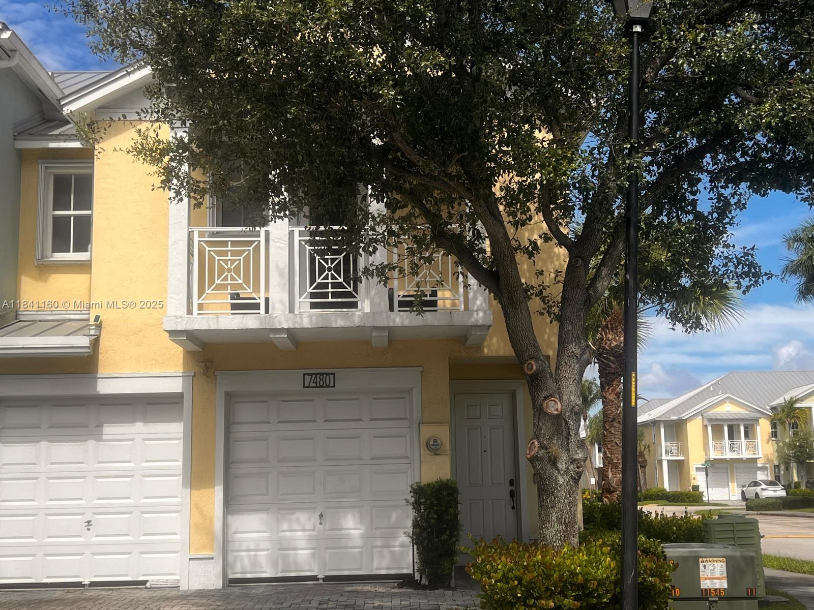 Beautiful and spacious corner townhouse with 4 bedrooms and 3.5 bathrooms, located in a secure gated communiety. Enjoy added privacy with only one direct neighbor. The first floor features elegant marble flooring, while the second level boasts warm wood floors. The master bedroom includes a private terrace with breathtaking view of the lake and the community playground. The backyard is perfect for relaxing or entertaining, featuring a peaceful illuminated fountain and stunning lake views. This unique home offers the perfect combination of comfort, style an serenity. Ideal for families seeking a tranquil lifestyle surrounded by nature and security