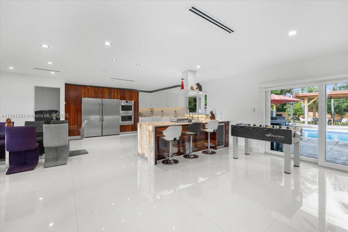 GABLES ACRE ESTATES - Residential