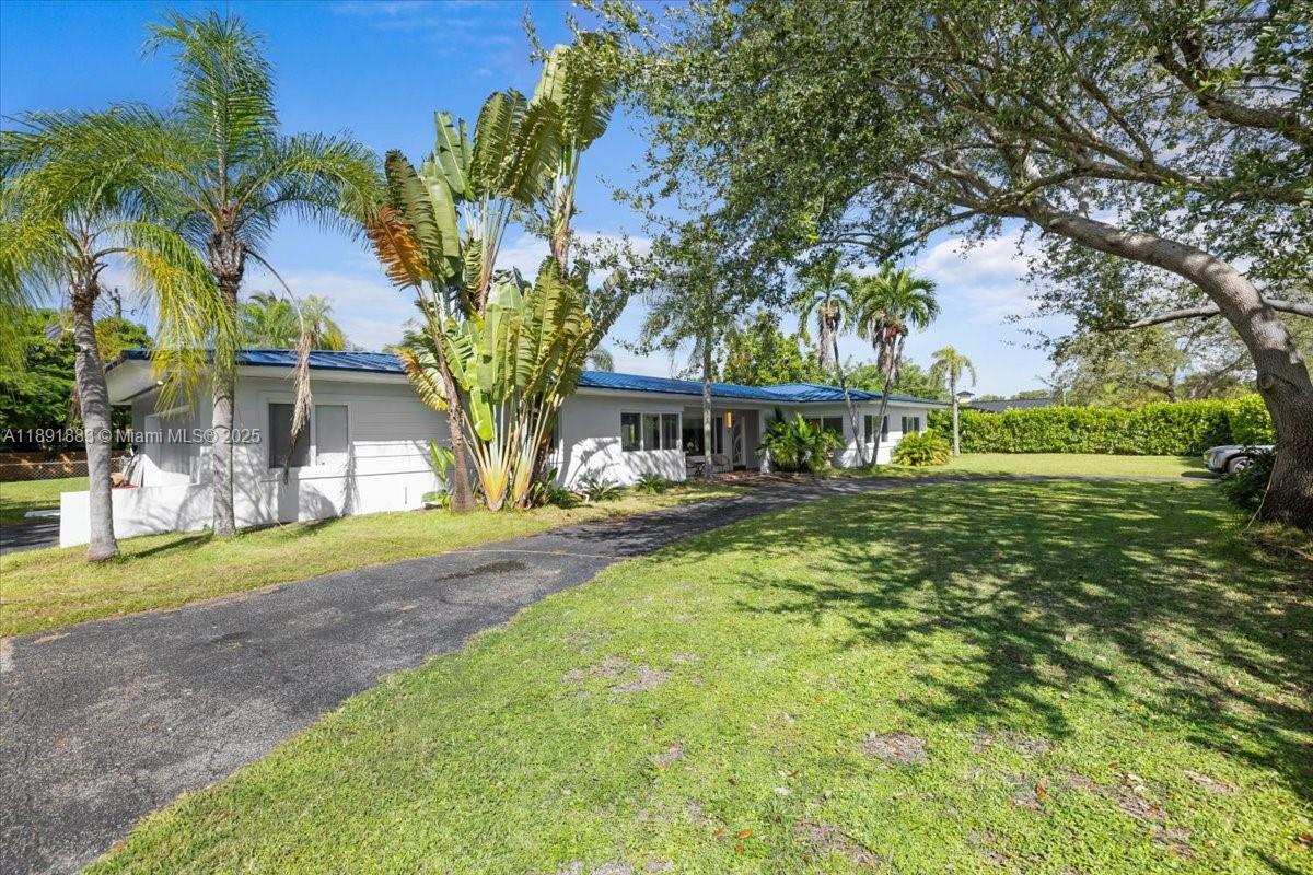 GABLES ACRE ESTATES - Residential