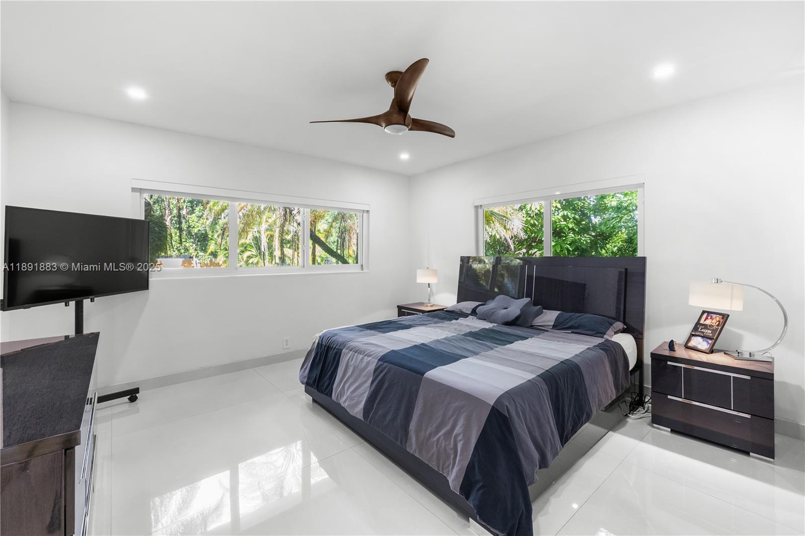 GABLES ACRE ESTATES - Residential