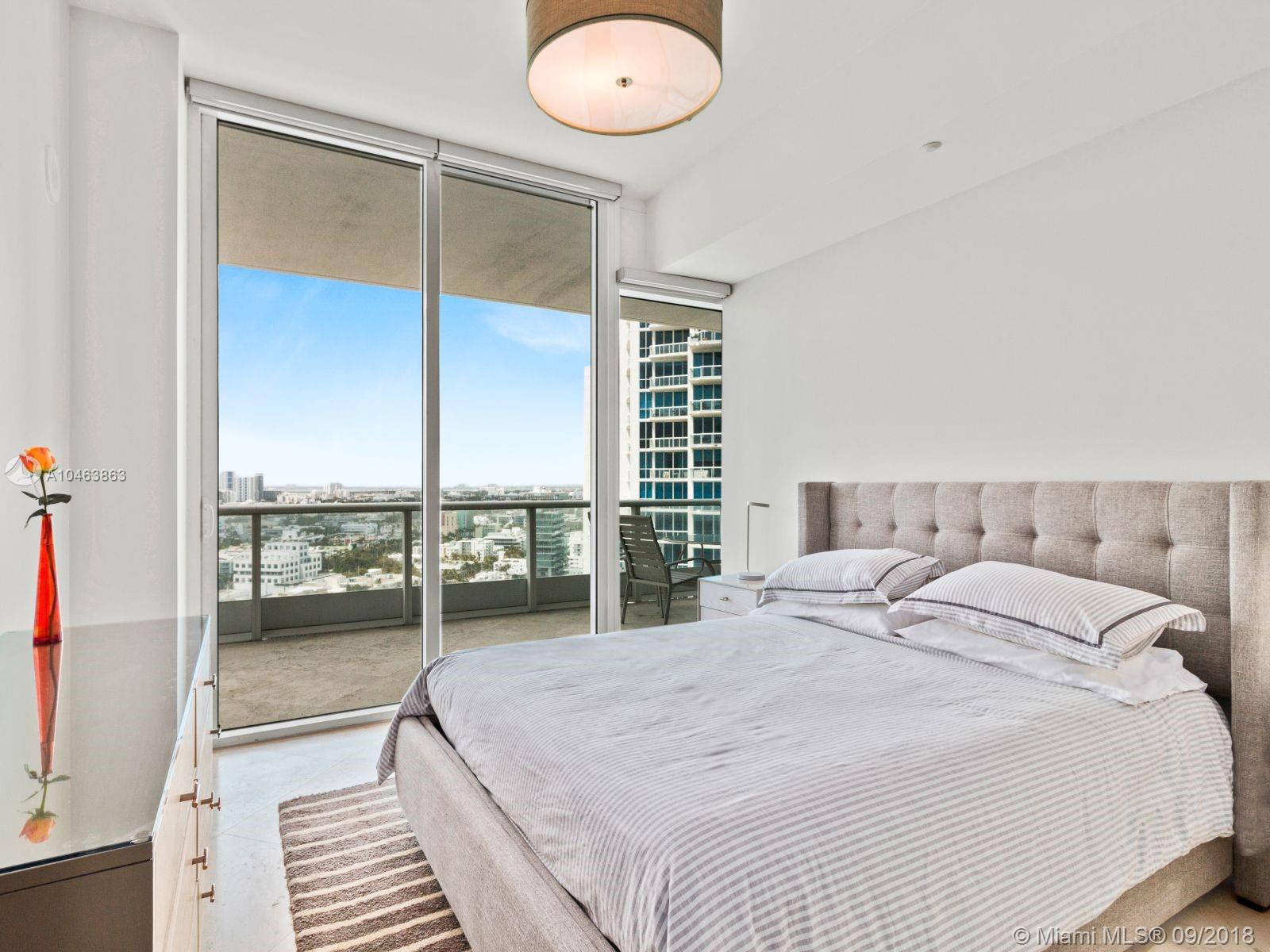 CONTINUUM ON SOUTH BEACH - Residential