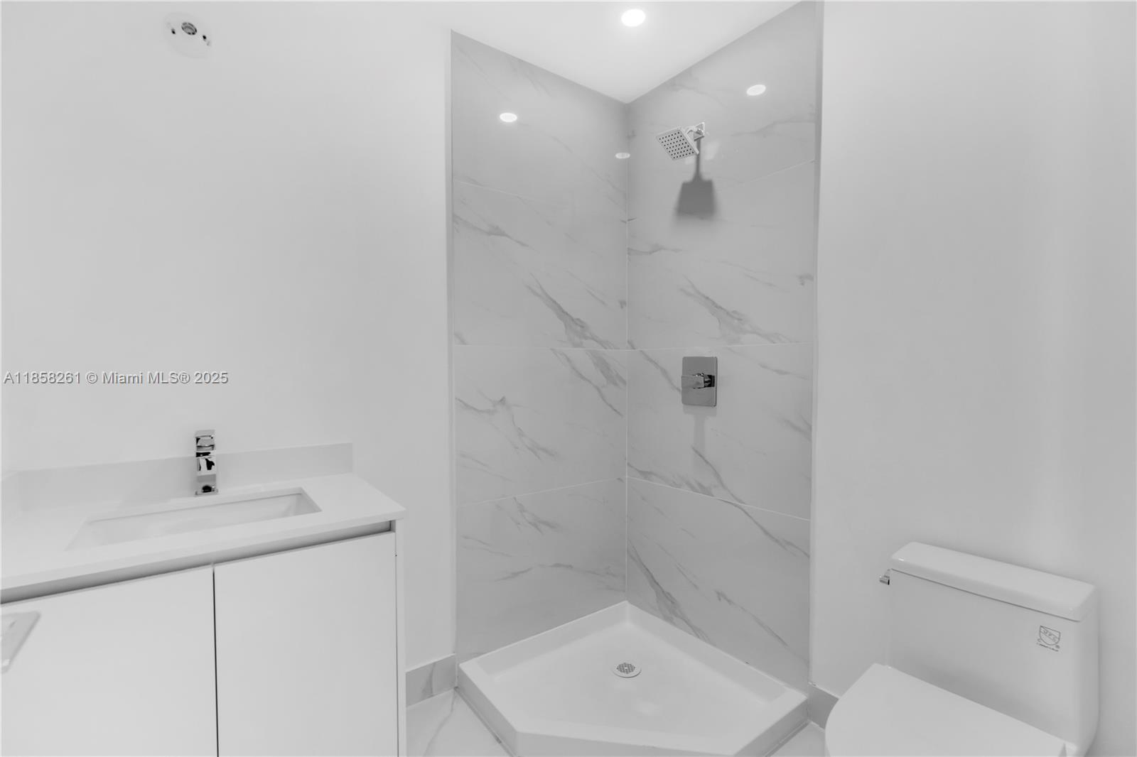 ARIA RESERVE SOUTH - Residential