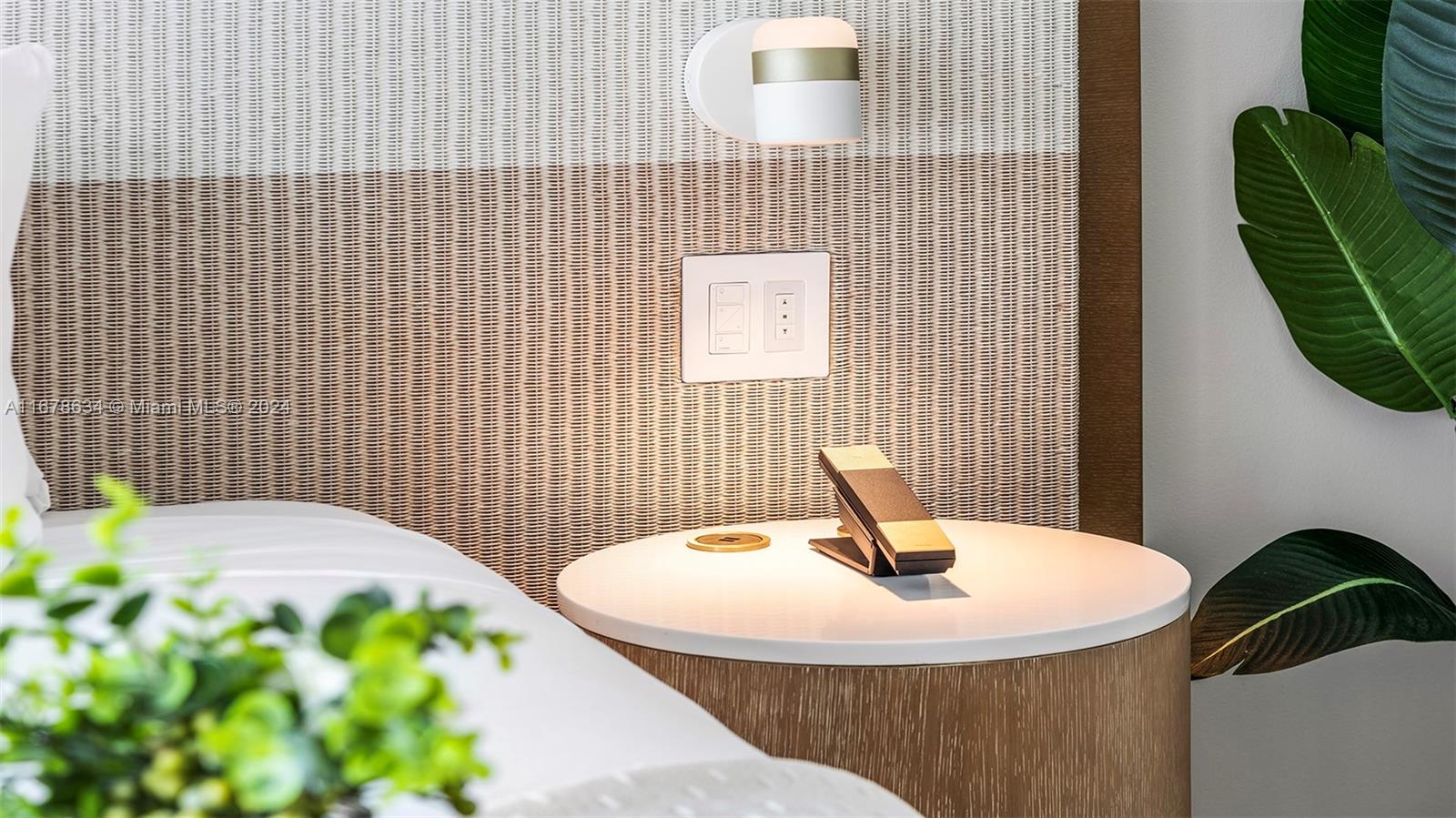 2201 COLLINS AVE CONDO - Residential