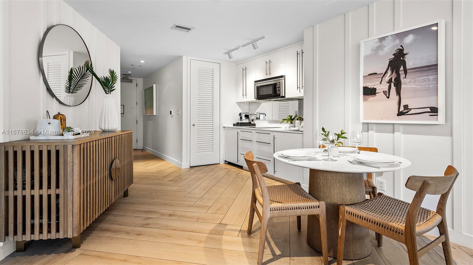 2201 COLLINS AVE CONDO - Residential