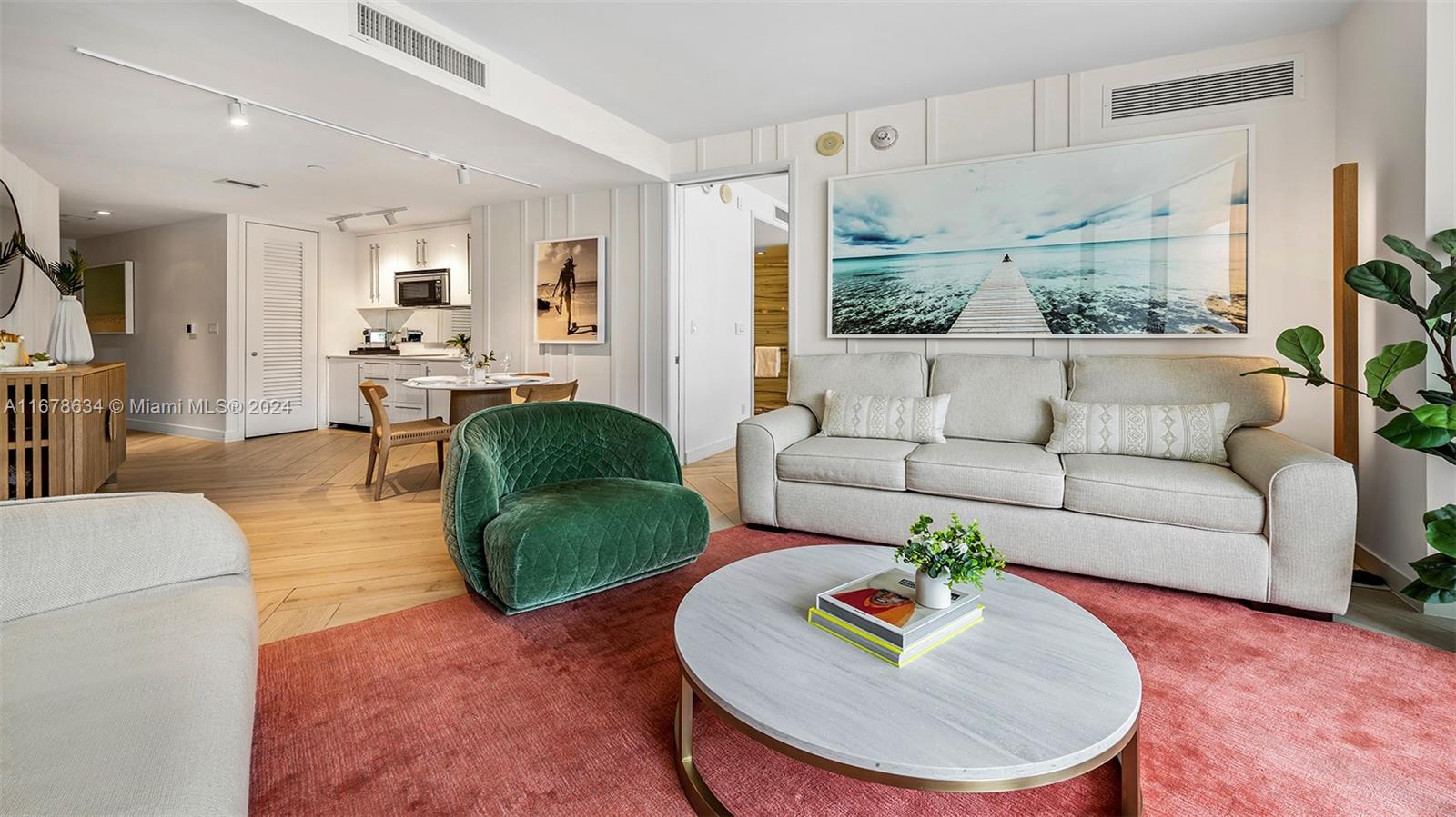 2201 COLLINS AVE CONDO - Residential