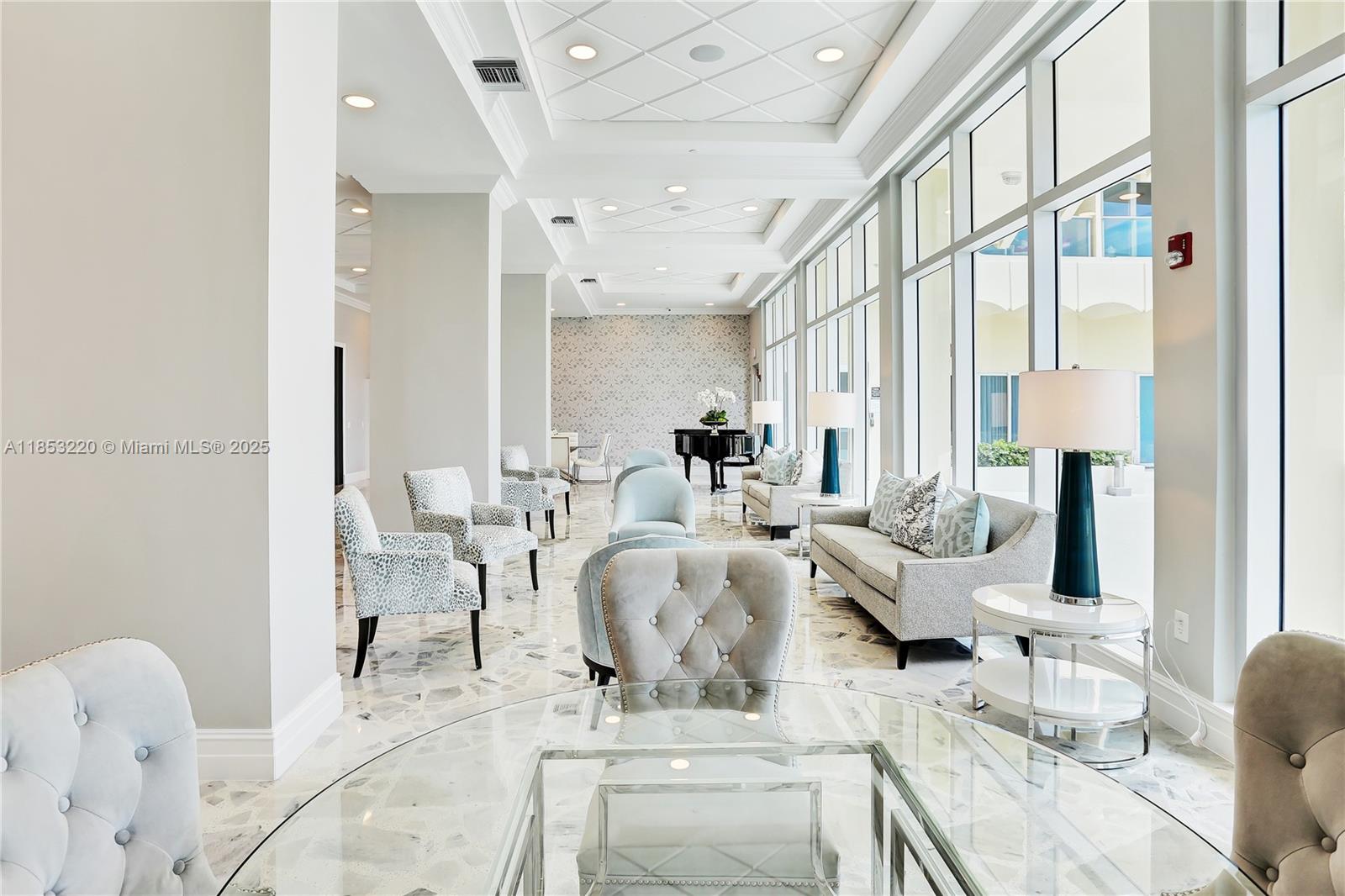 WAVE CONDO - Residential