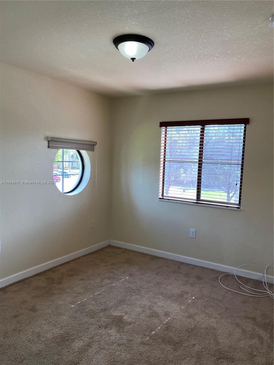 THE COURTS AT BAYSHORE I - Residential Lease