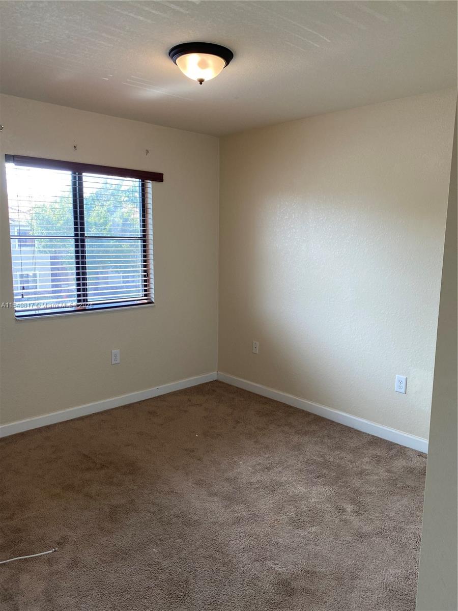 THE COURTS AT BAYSHORE I - Residential Lease