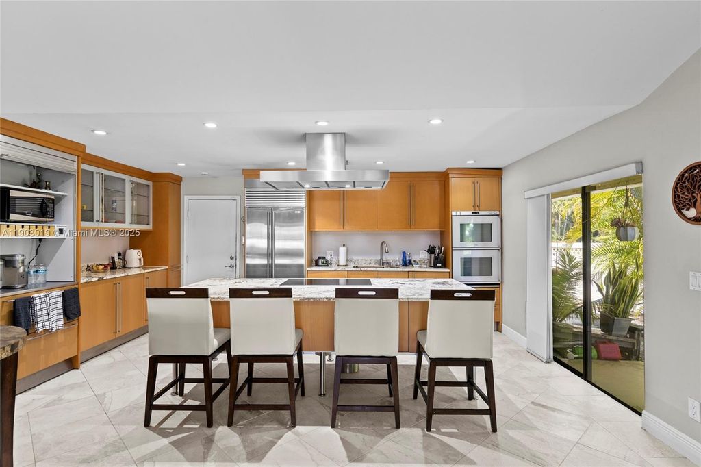 Photo of 6796 Bitterbush Pl, Boynton Beach, FL 33472 (MLS # A11903019)