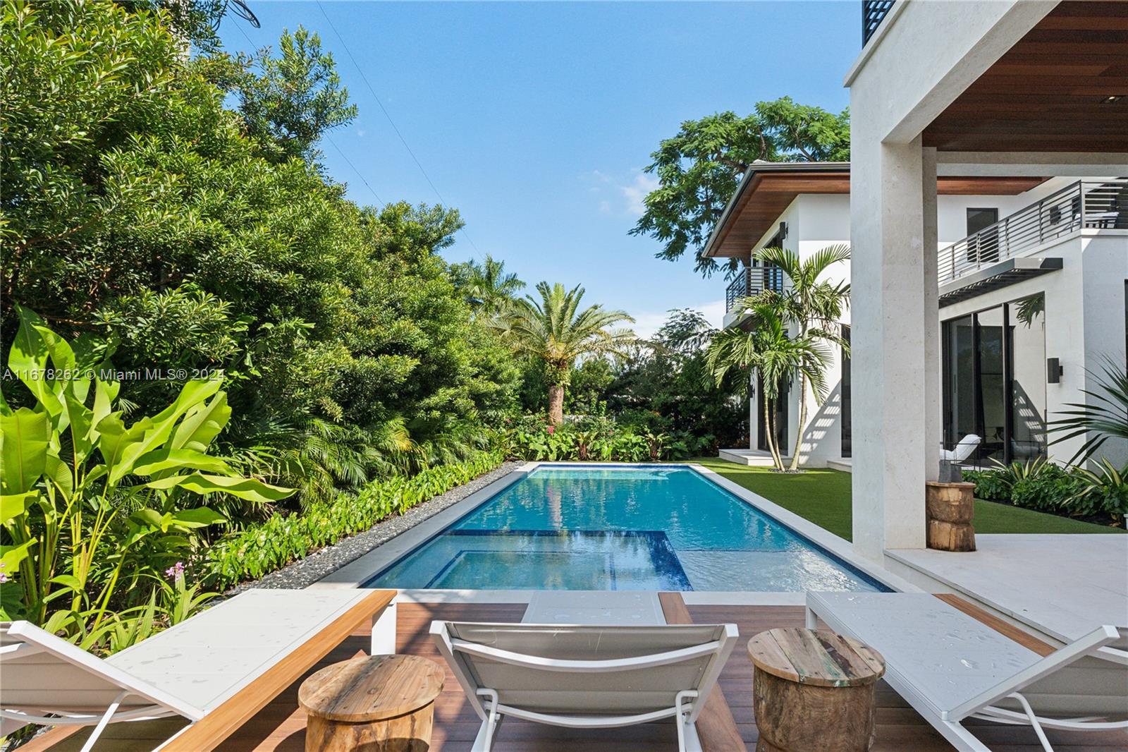 RIVIERA WATERWAYS - Residential