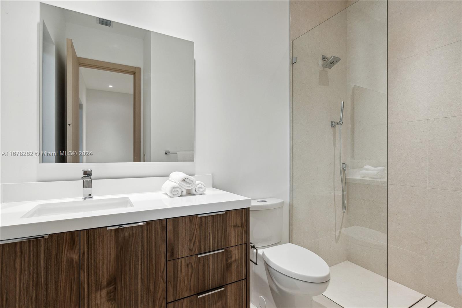 RIVIERA WATERWAYS - Residential