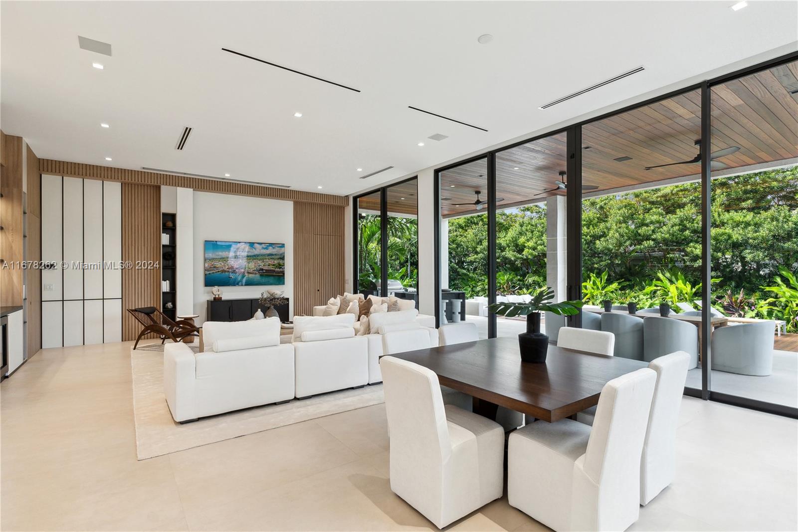 RIVIERA WATERWAYS - Residential