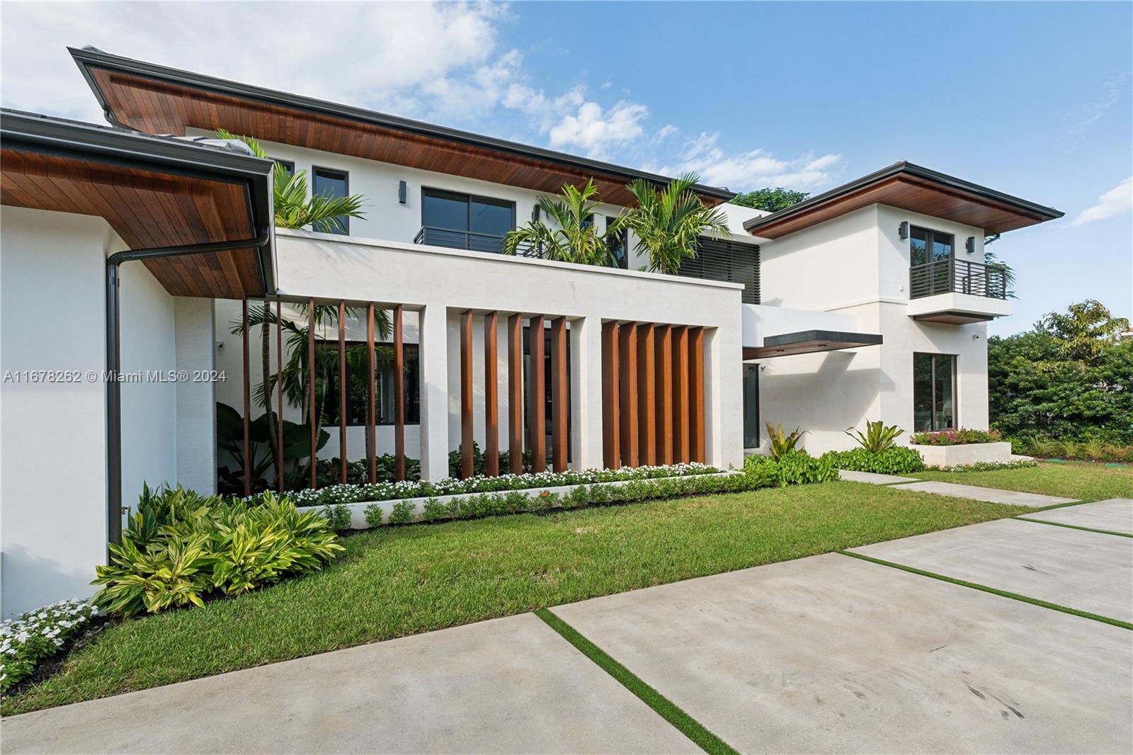 RIVIERA WATERWAYS - Residential