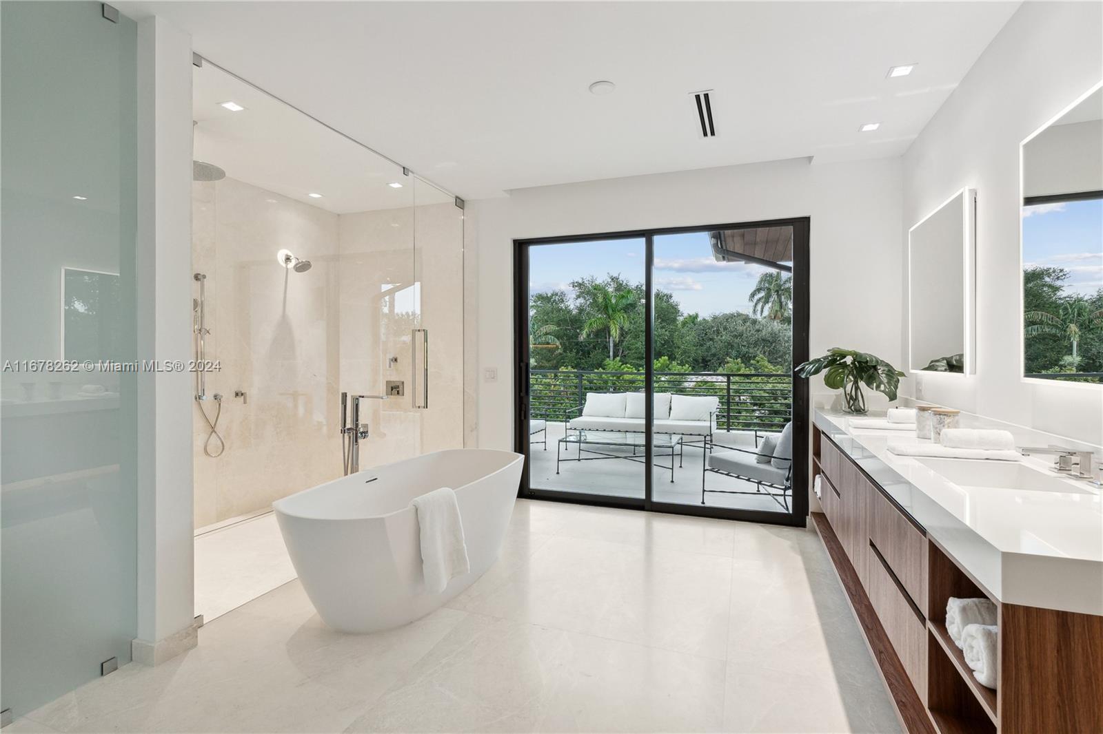 RIVIERA WATERWAYS - Residential