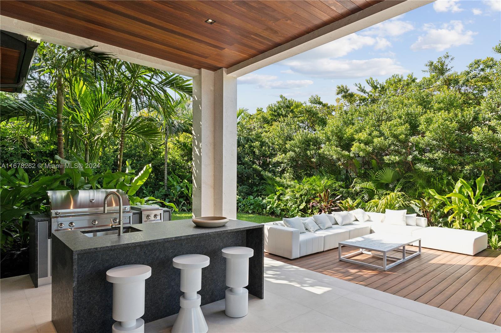 RIVIERA WATERWAYS - Residential