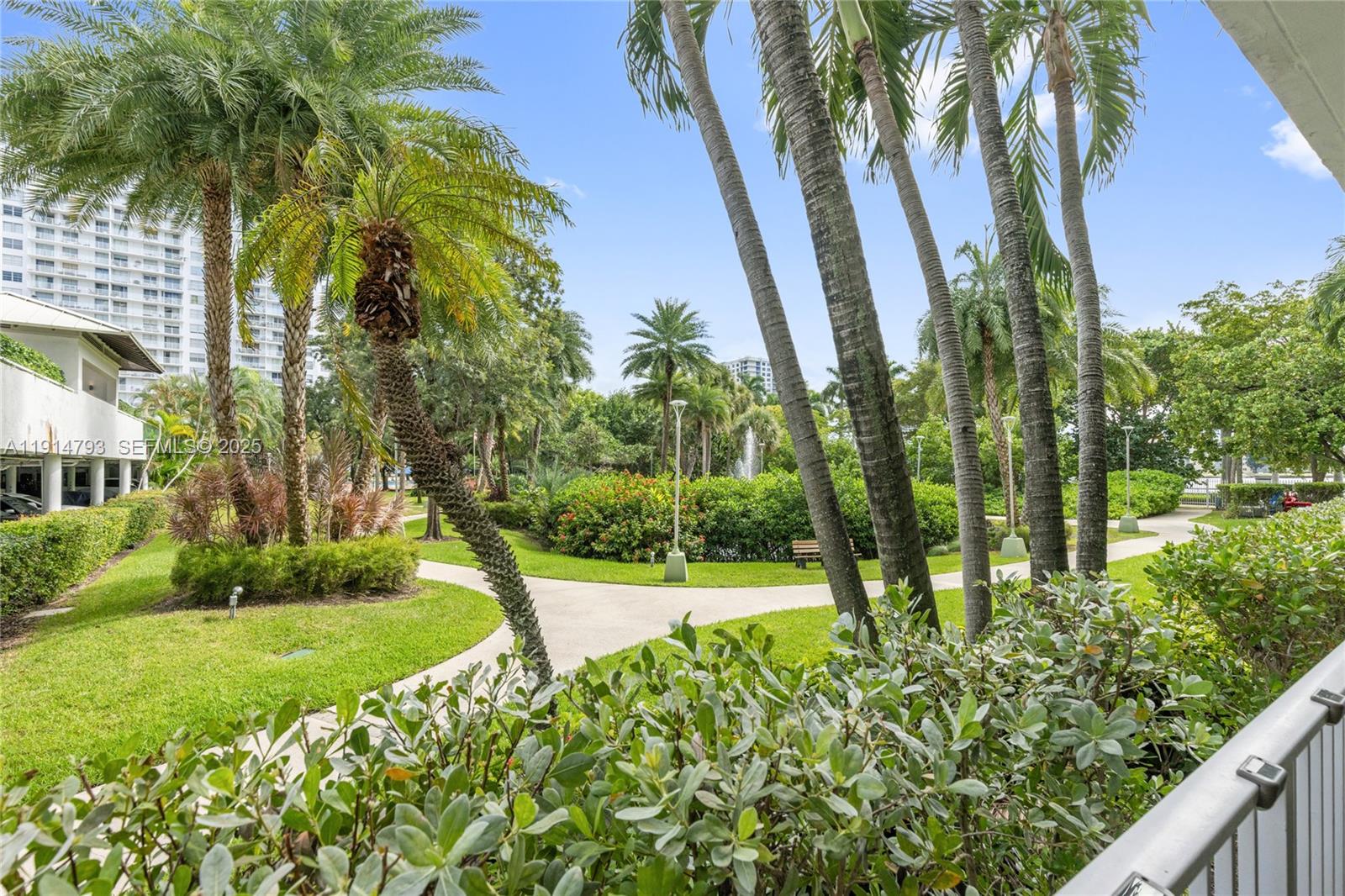 ADMIRALS PORT CONDO WEST - Residential