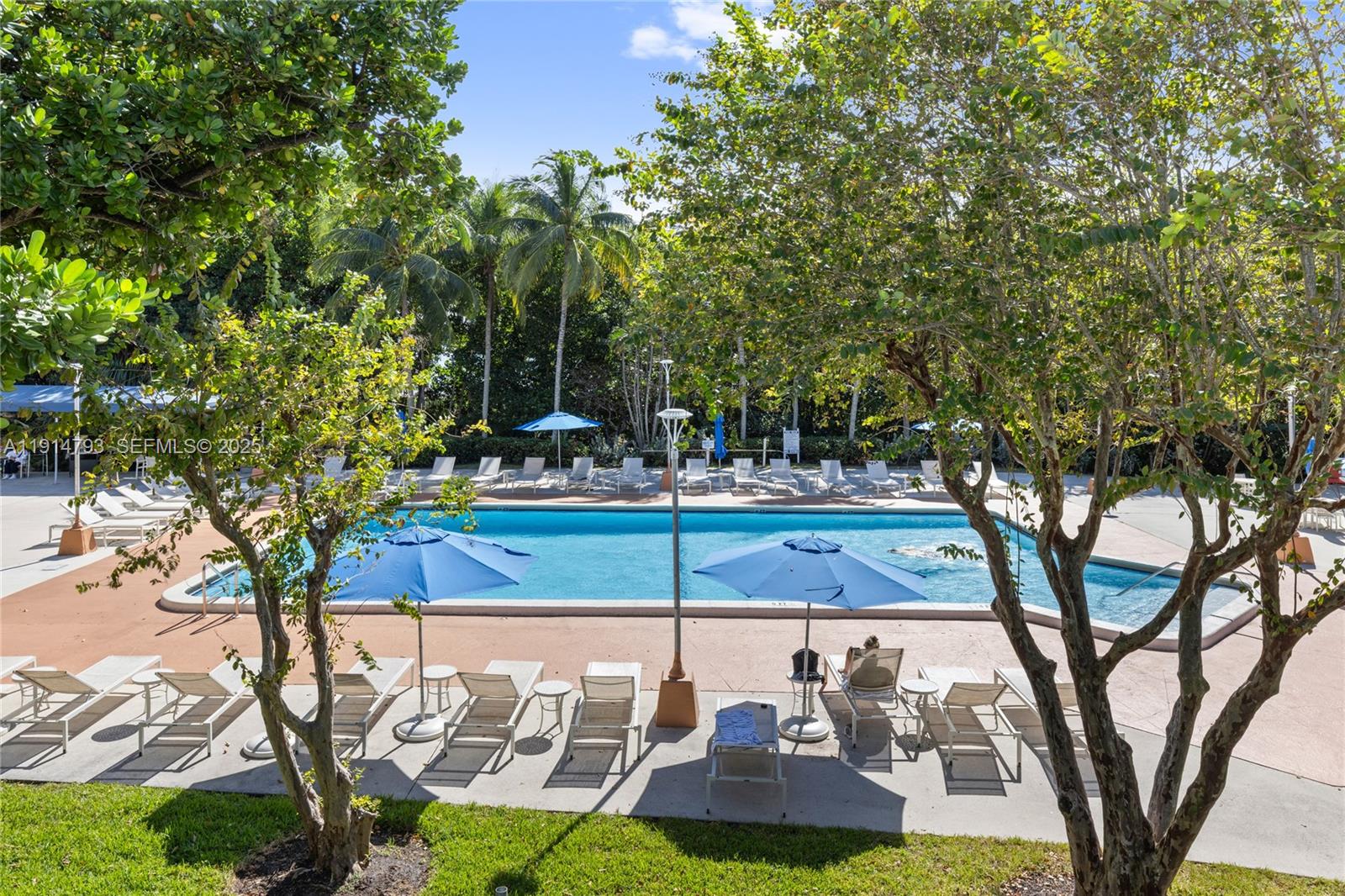 ADMIRALS PORT CONDO WEST - Residential