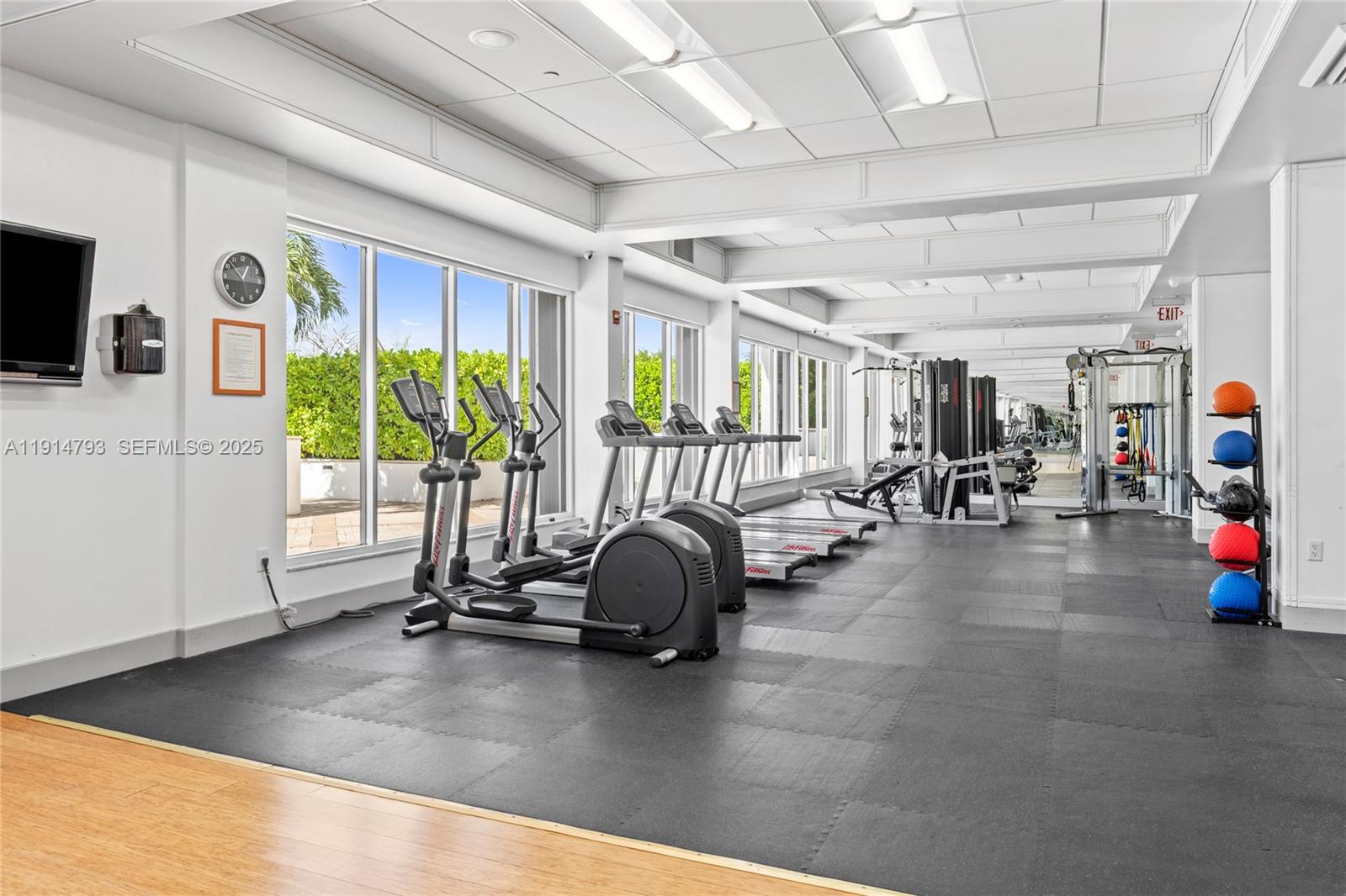 ADMIRALS PORT CONDO WEST - Residential