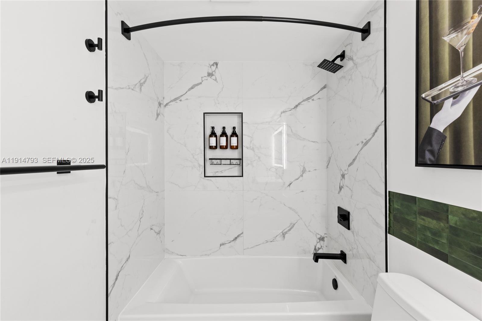 ADMIRALS PORT CONDO WEST - Residential