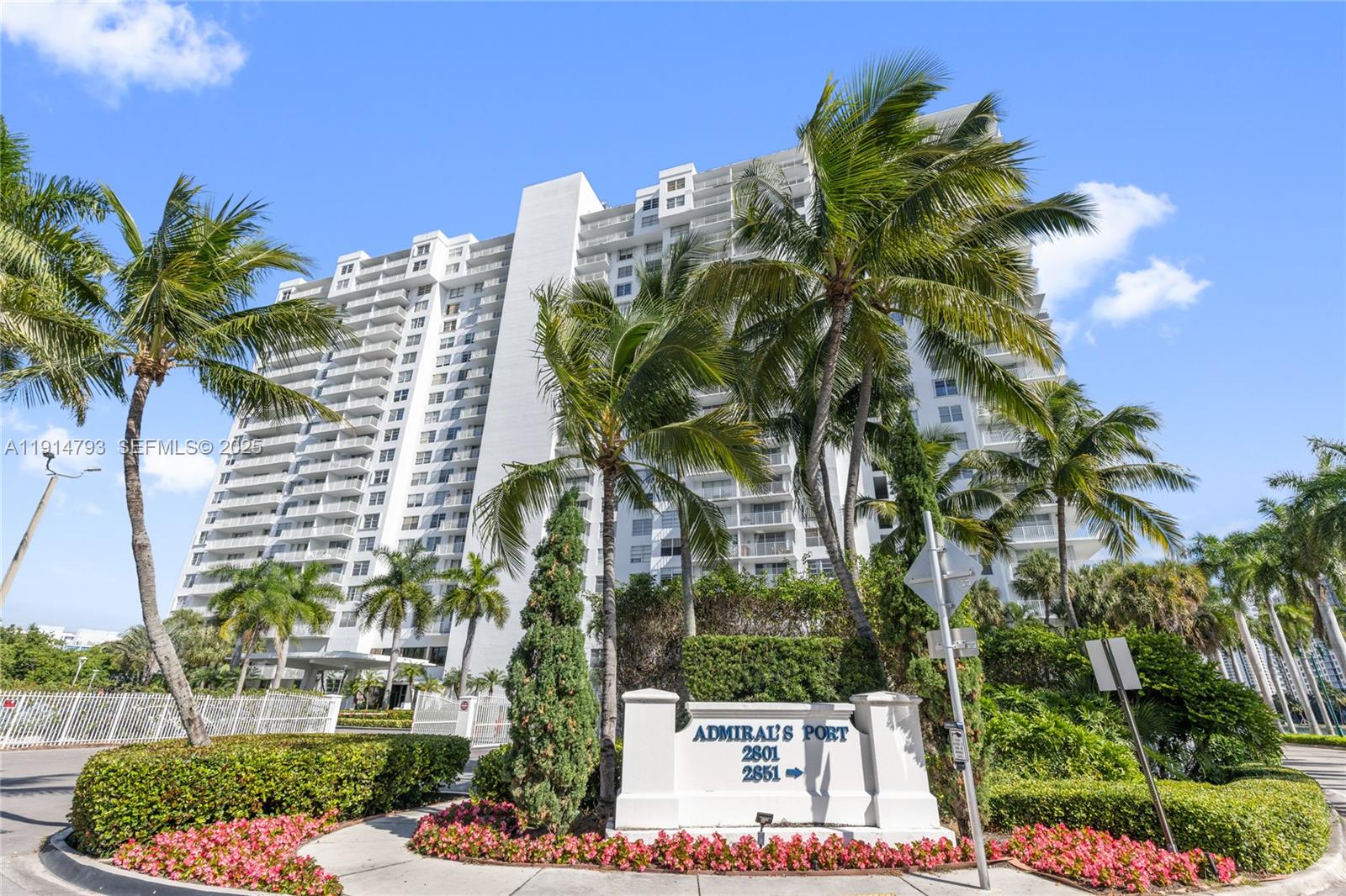 ADMIRALS PORT CONDO WEST - Residential