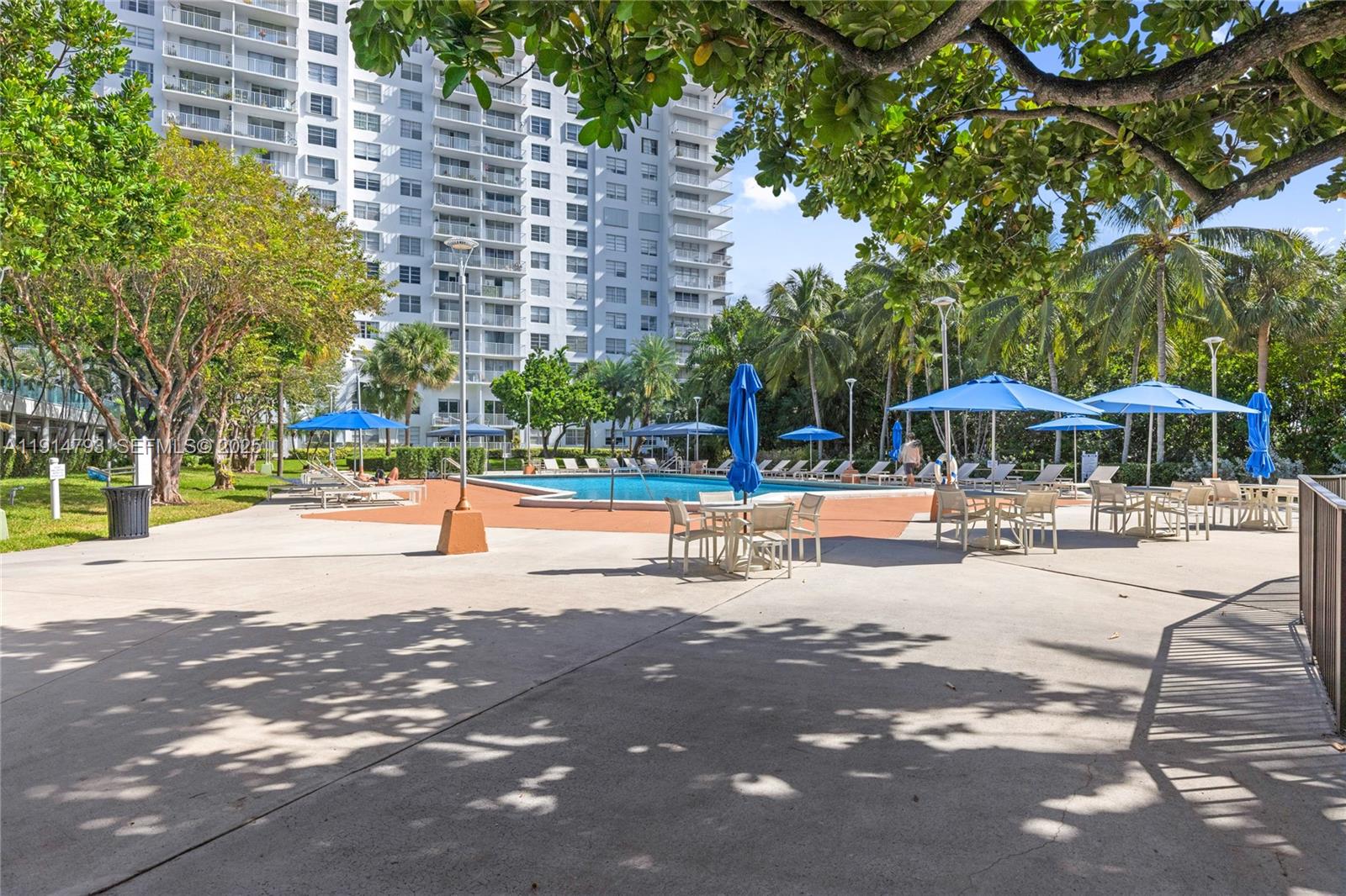 ADMIRALS PORT CONDO WEST - Residential